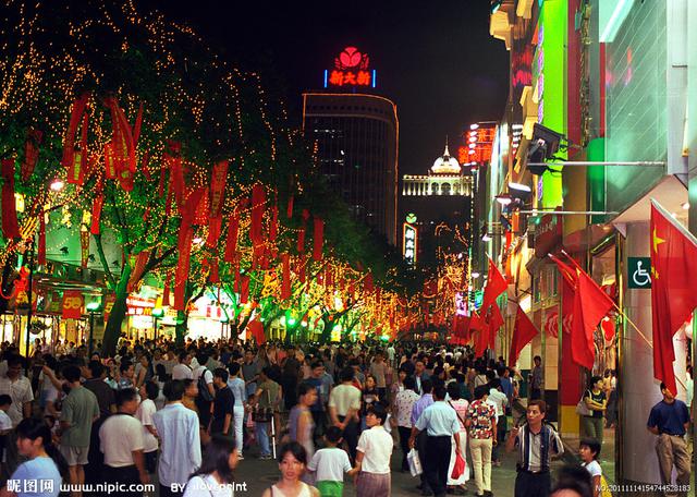 AG九游會(huì)中國(guó)十大著名商業(yè)街中央大街光榮上榜！(圖6)