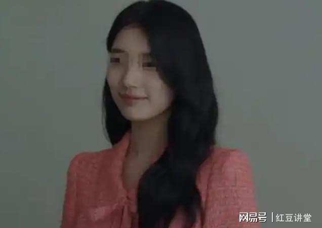 AG九游會·「中國」官方網(wǎng)站故事：42歲單身女教授 迷戀上22歲農民工忍不住贊嘆(圖2)